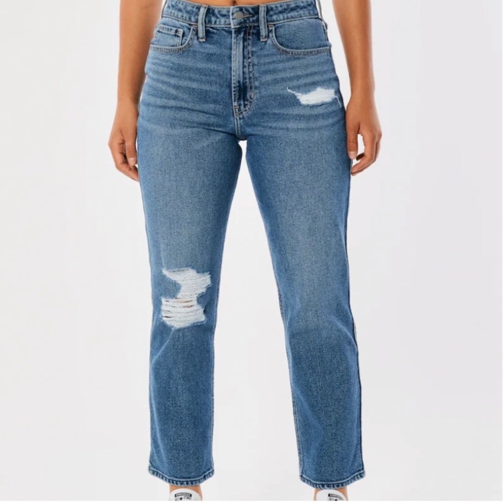 Hollister Ultra High-Rise Ripped Medium Wash Vintage Ankle Straight Jeans